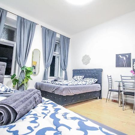 Comfort Quad Room Hn Виена Екстериор снимка