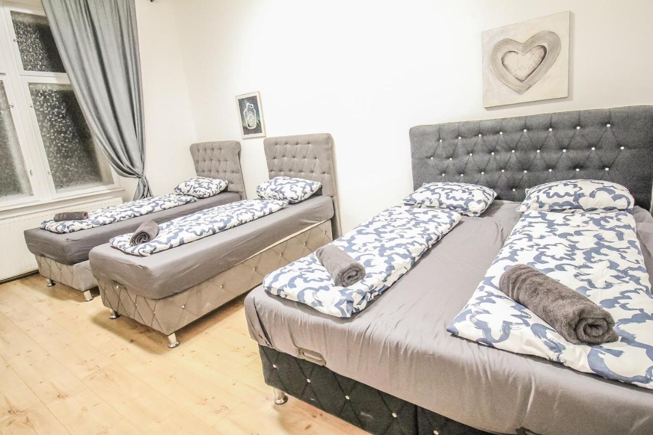 Comfort Quad Room Hn Виена Екстериор снимка