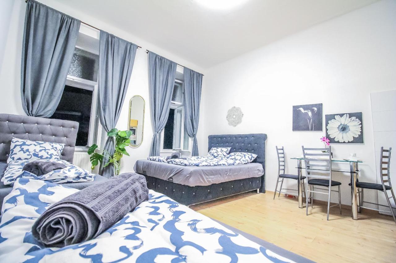 Comfort Quad Room Hn Виена Екстериор снимка